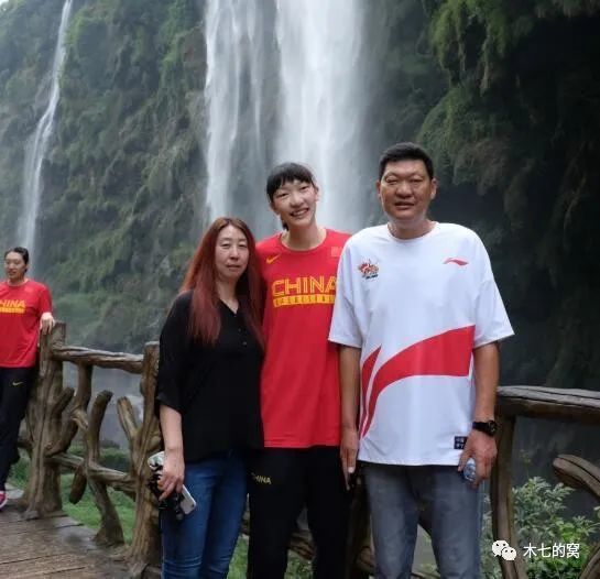 毕竟叶辰今晚就要走了，而叶辰这次来东京，自己根本就没多少机会与他亲近。